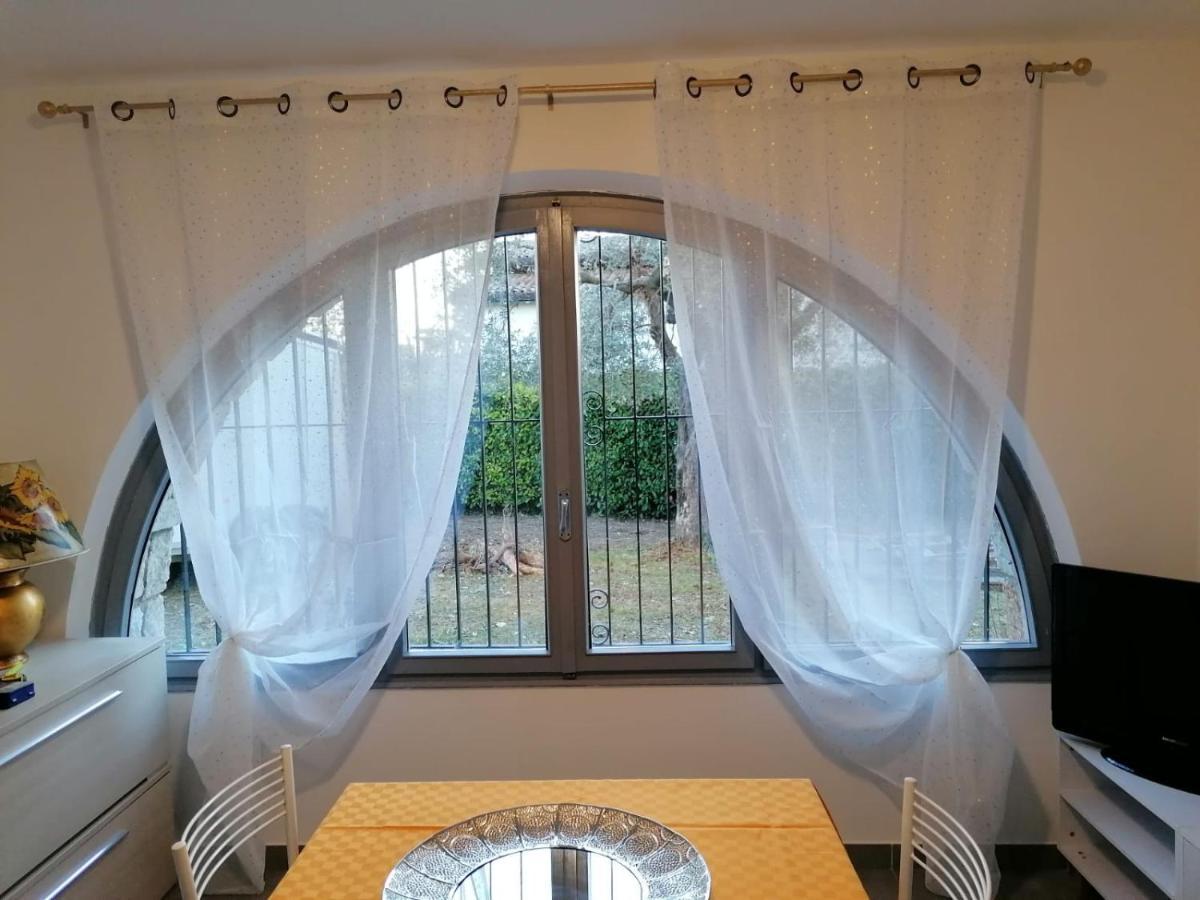 Villa La Magnolia - Private Beach Access, Garden, Views Lazise Luaran gambar