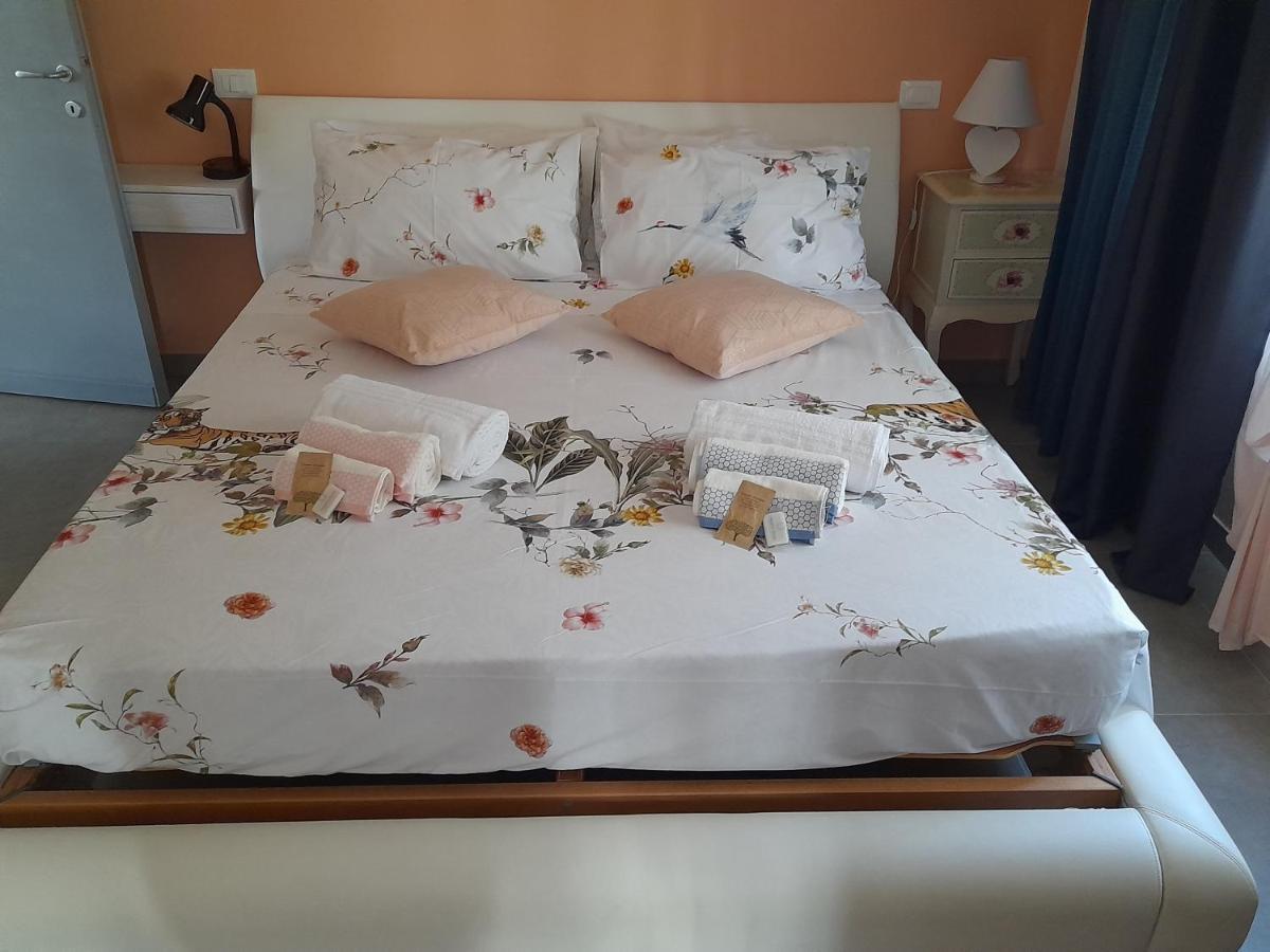 Villa La Magnolia - Private Beach Access, Garden, Views Lazise Luaran gambar